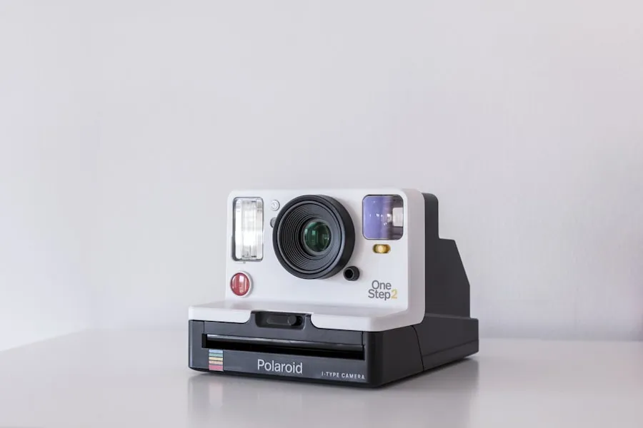 Retro View Camera — Twin-Lens Tribute, Medium Format